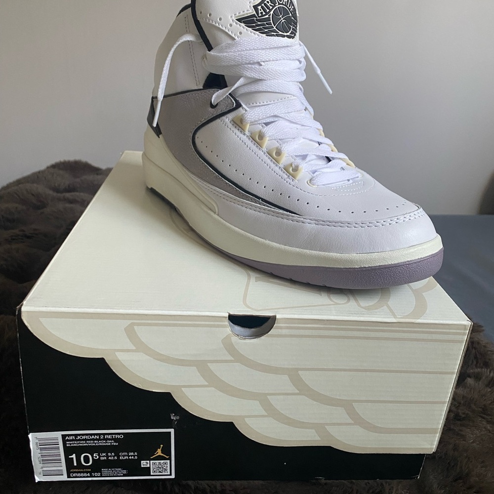 Air Jordan 2 Retro White and Black Athletic Shoes